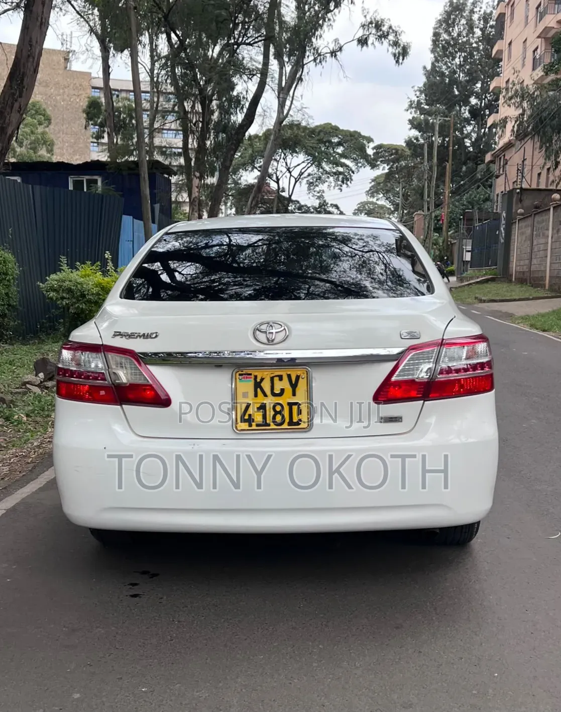 Toyota Premio 2013 White