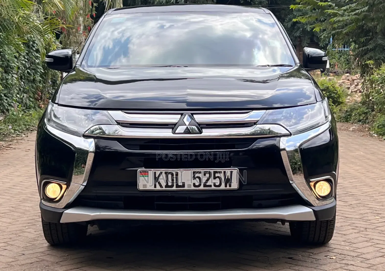 Mitsubishi Outlander 2016 Black