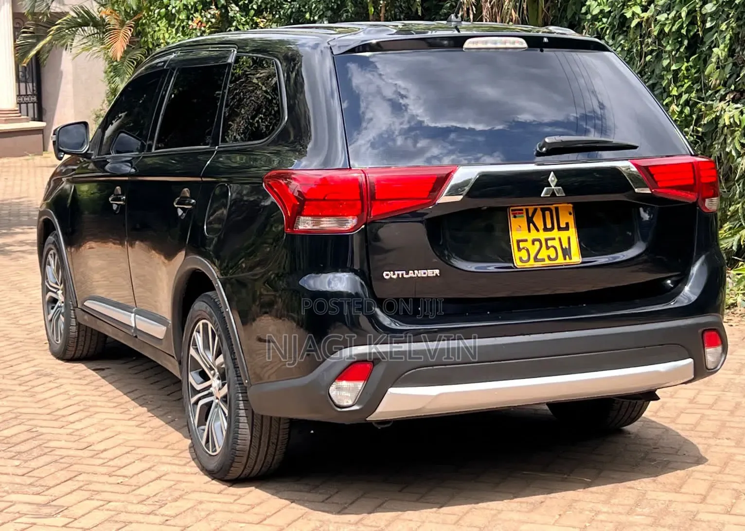 Mitsubishi Outlander 2016 Black