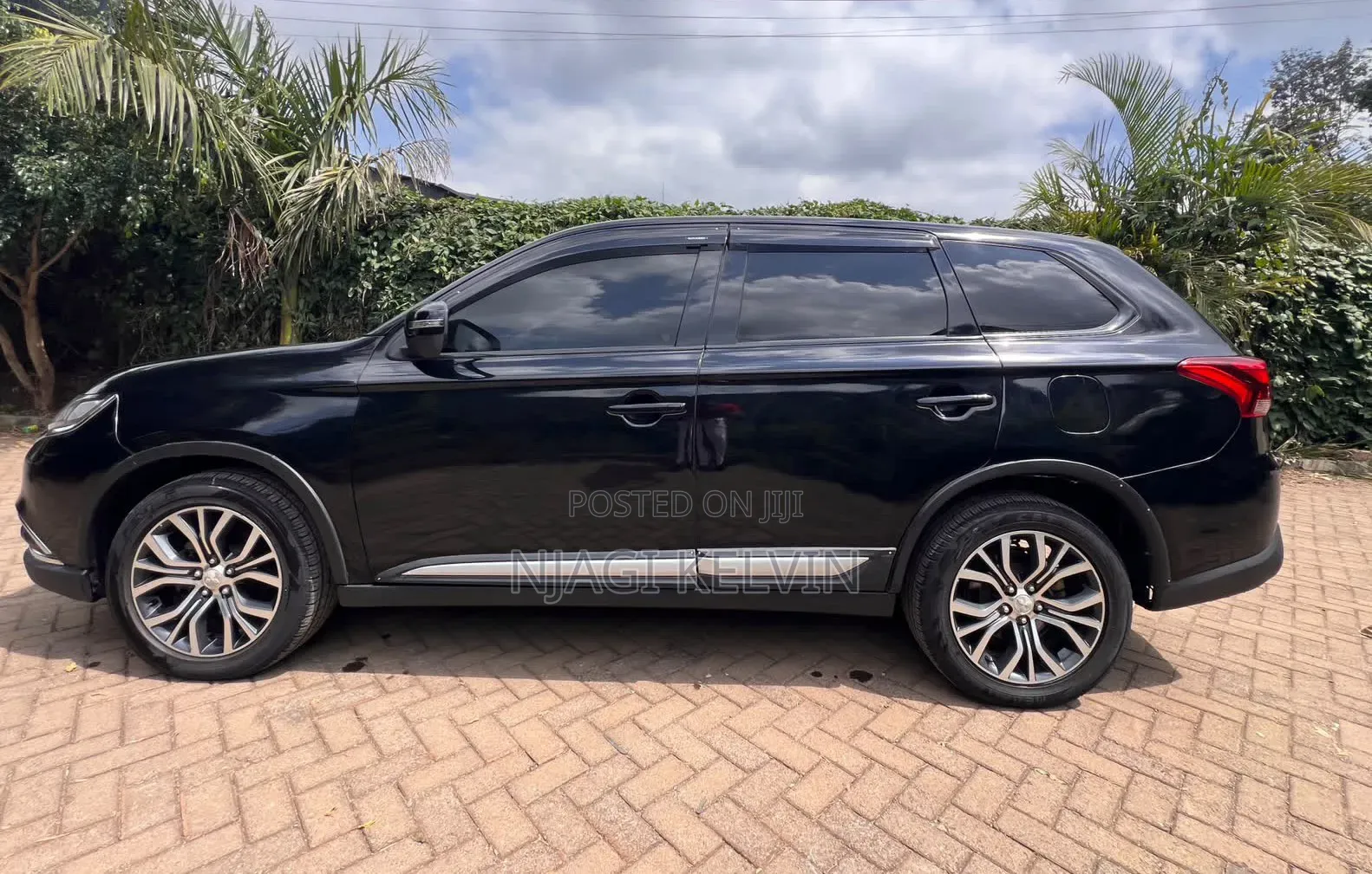 Mitsubishi Outlander 2016 Black