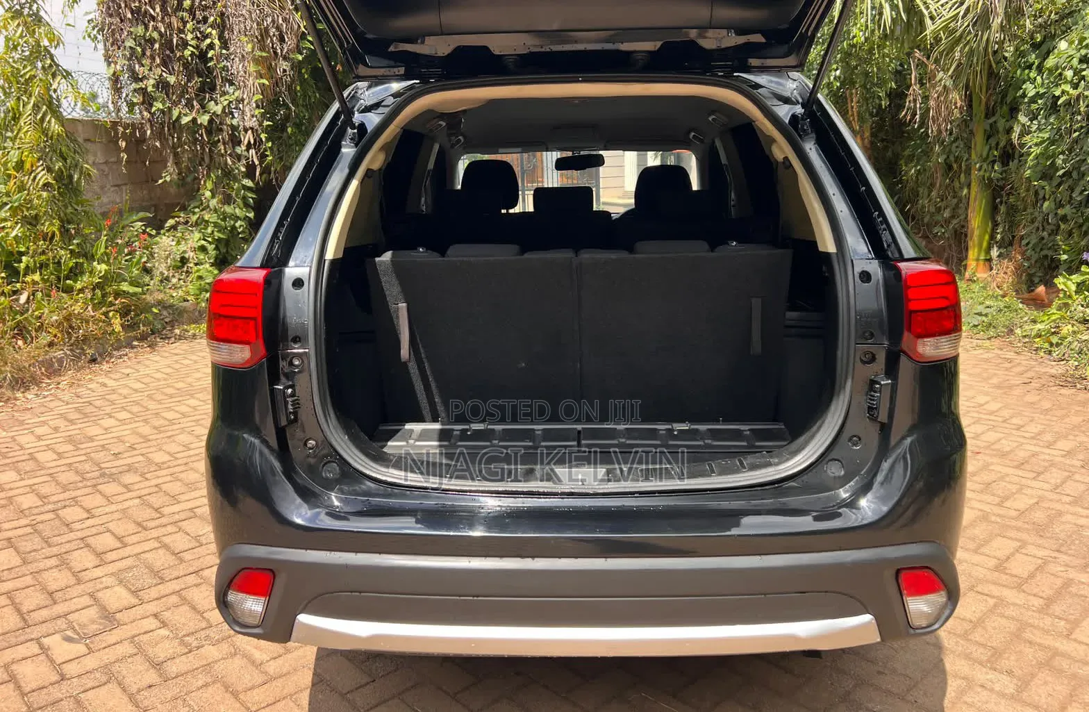 Mitsubishi Outlander 2016 Black