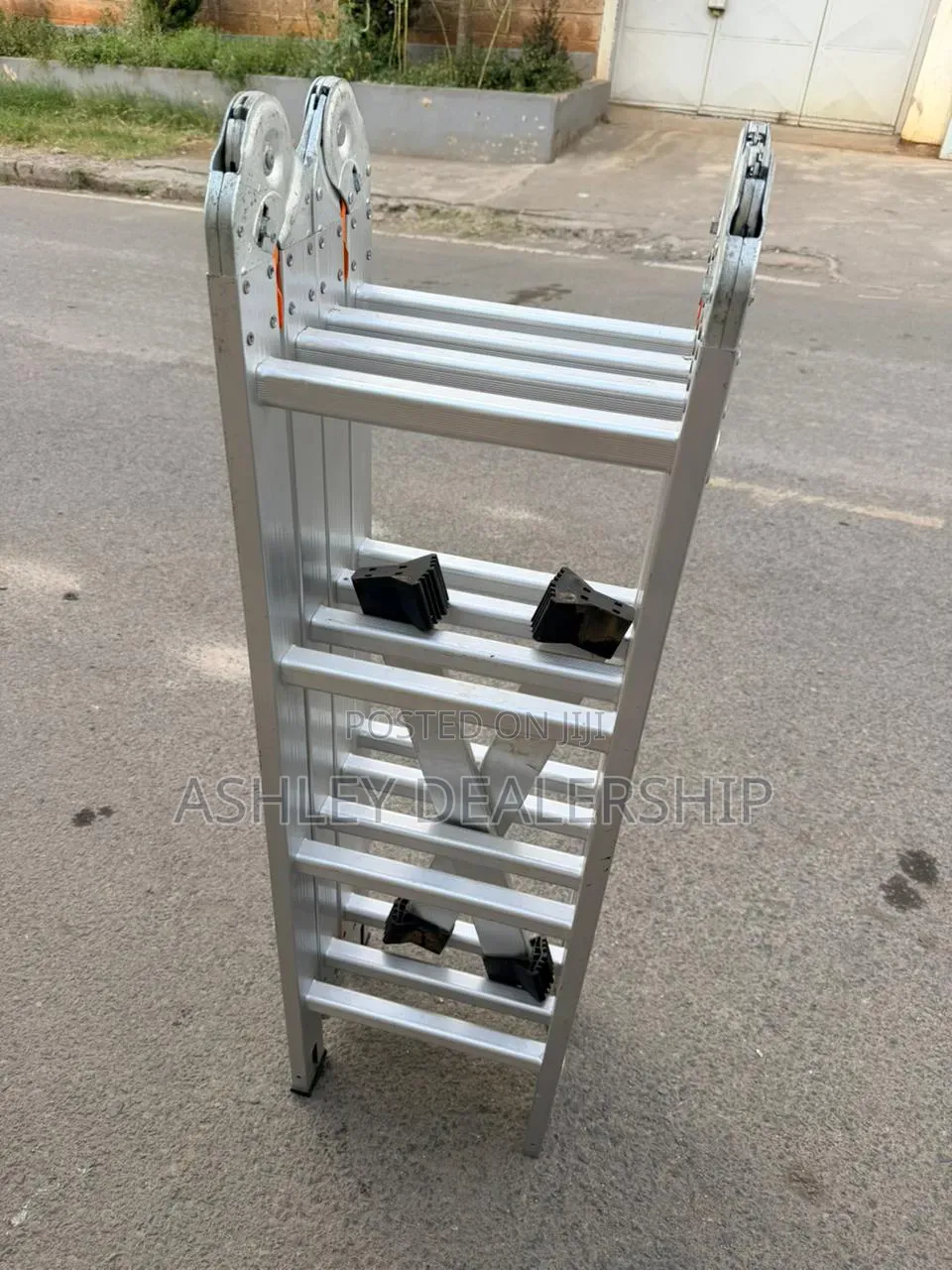 Multi- Folding Aluminum Ladder