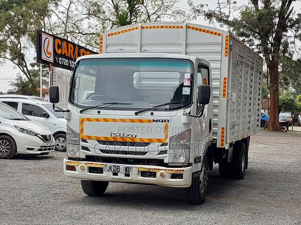 Isuzu Nqr Truck