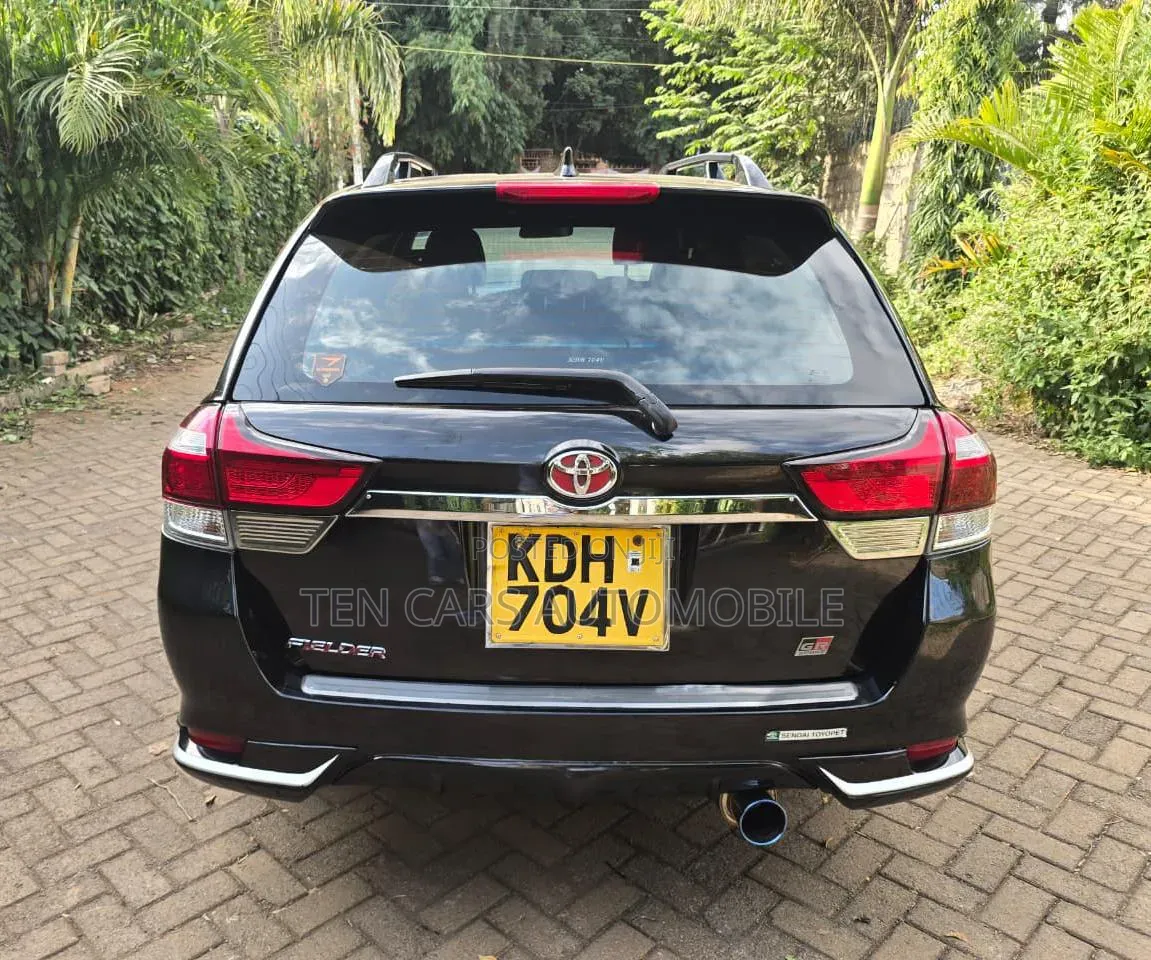 Toyota Corolla Fielder 2015 Black