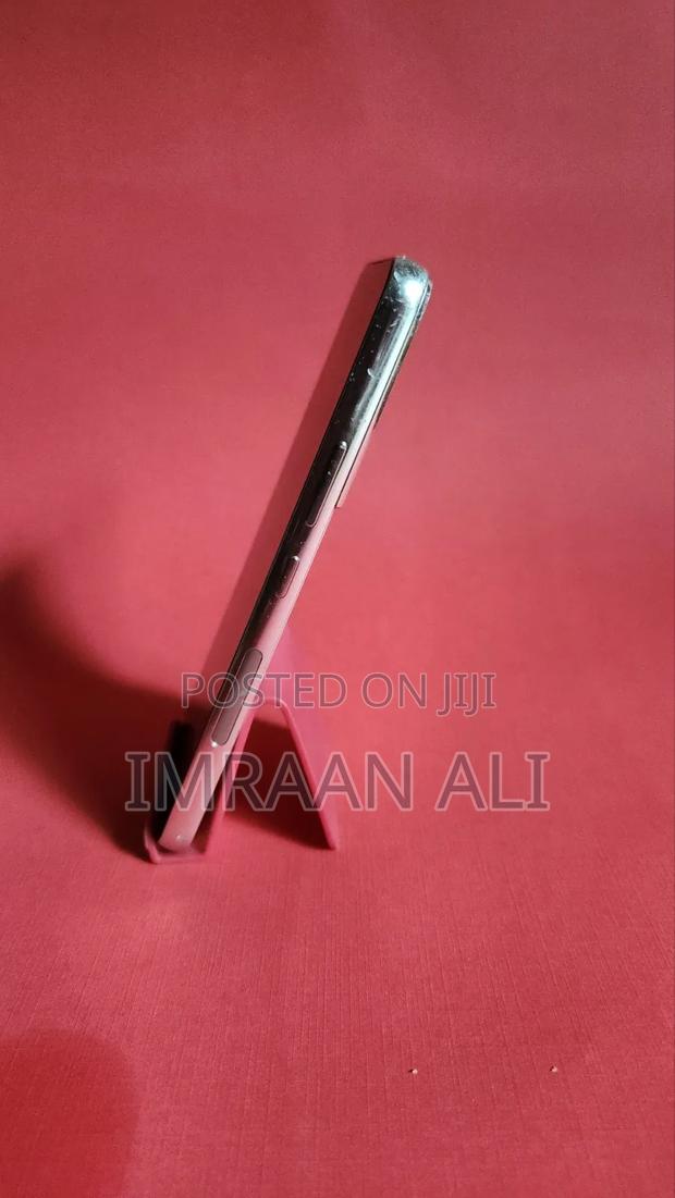 Samsung Galaxy S22 5G 128 GB Pink - thumbnail 3