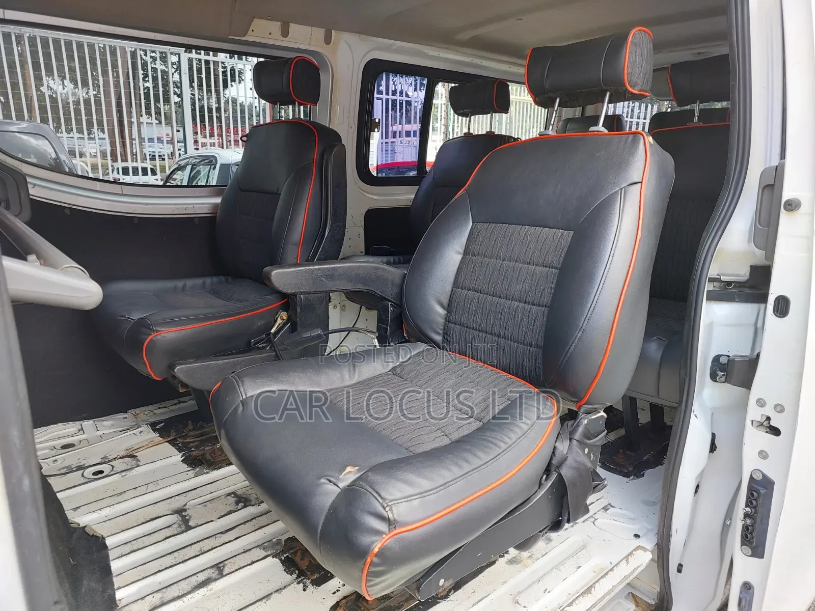 Nissan Caravan (Urvan) 2014 White