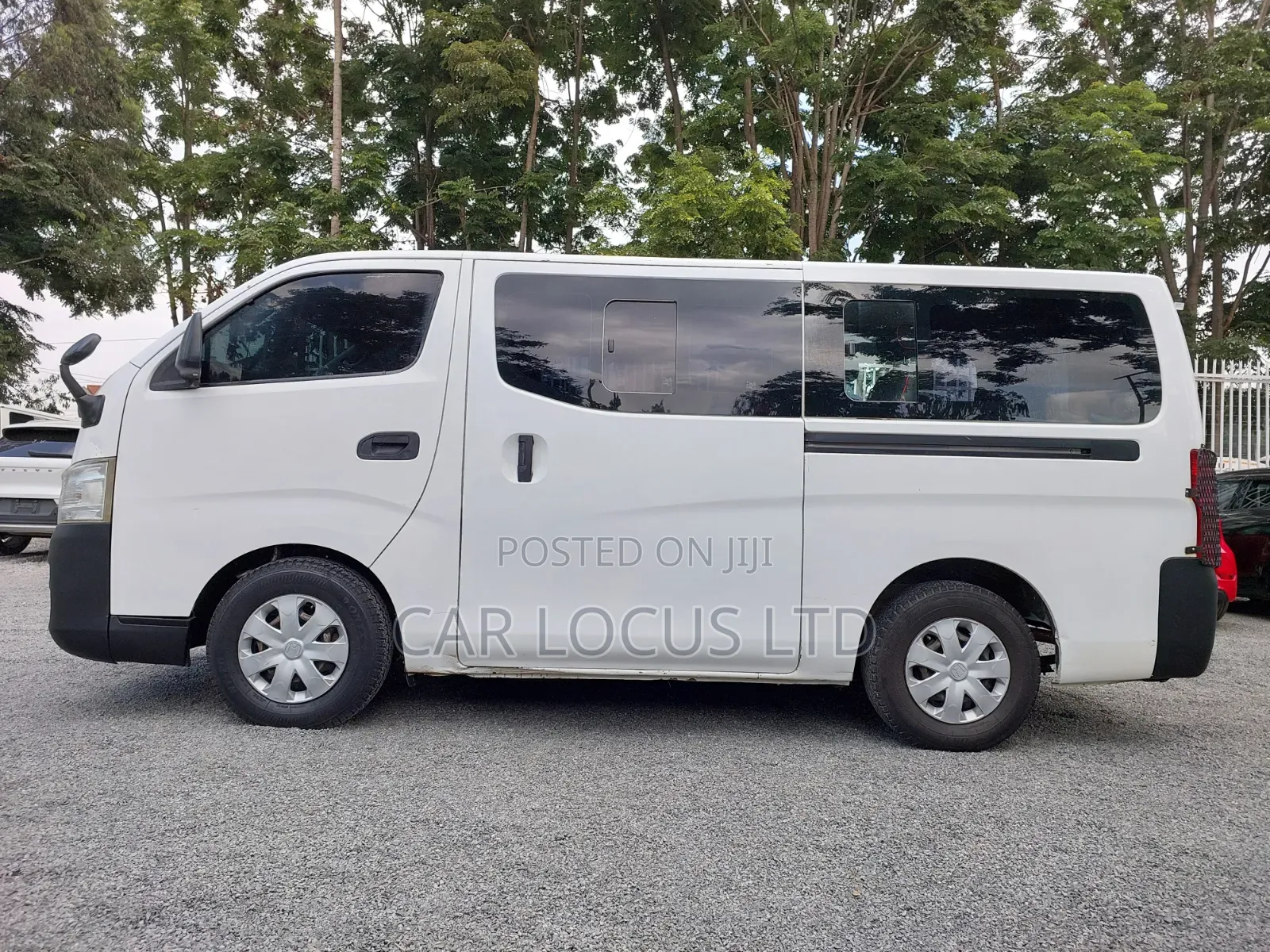 Nissan Caravan (Urvan) 2014 White