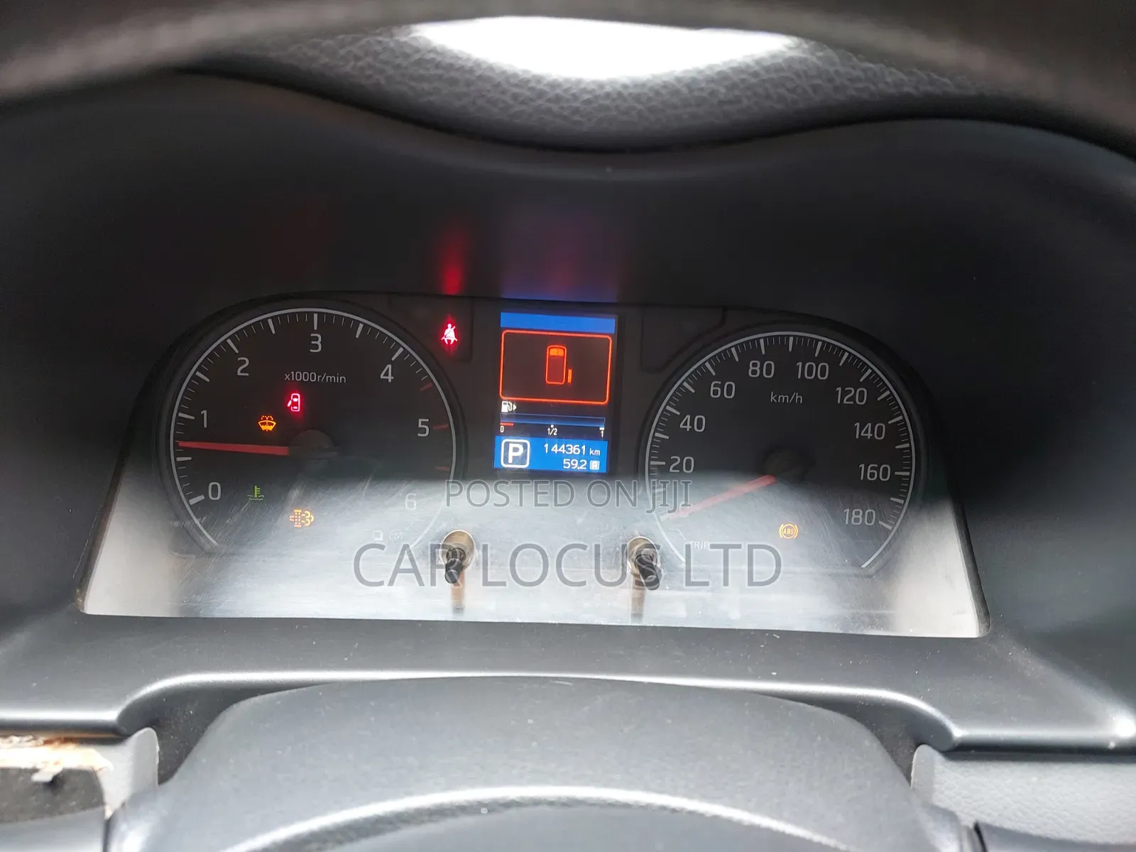 Nissan Caravan (Urvan) 2014 White