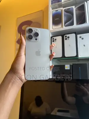 Apple iPhone 15 Pro Max 256 GB White