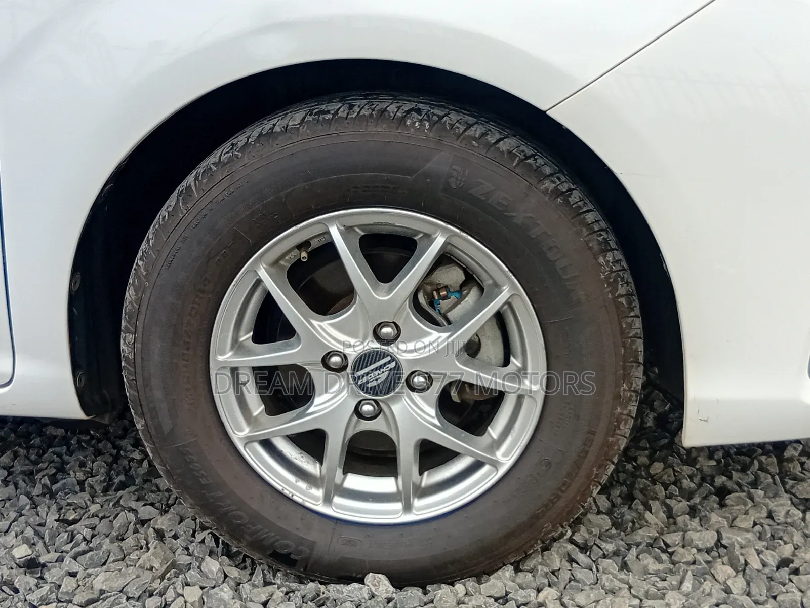 Toyota Axio 2018 White