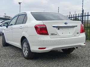 Toyota Axio 2018 White