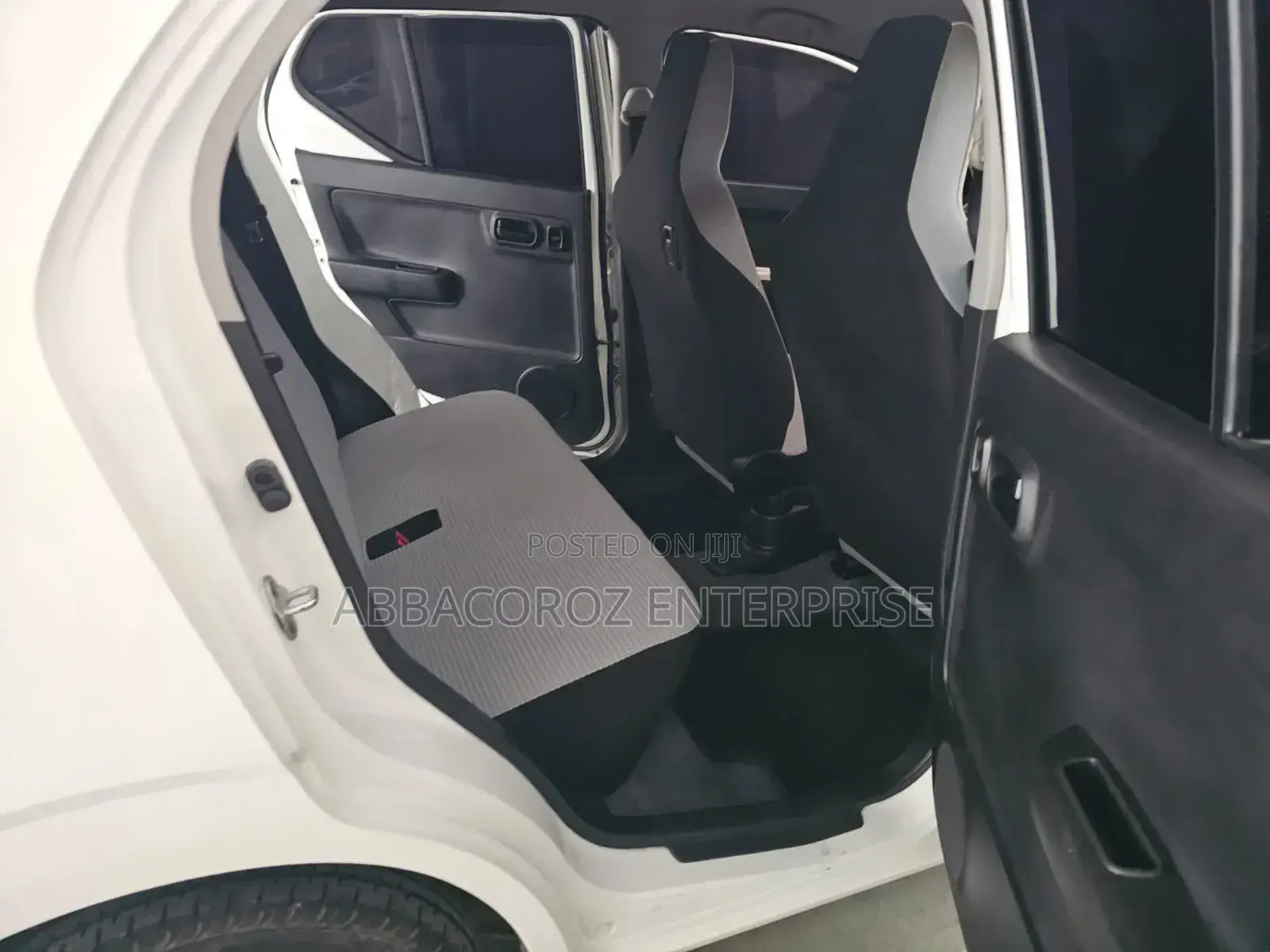 Suzuki Alto 2018 White