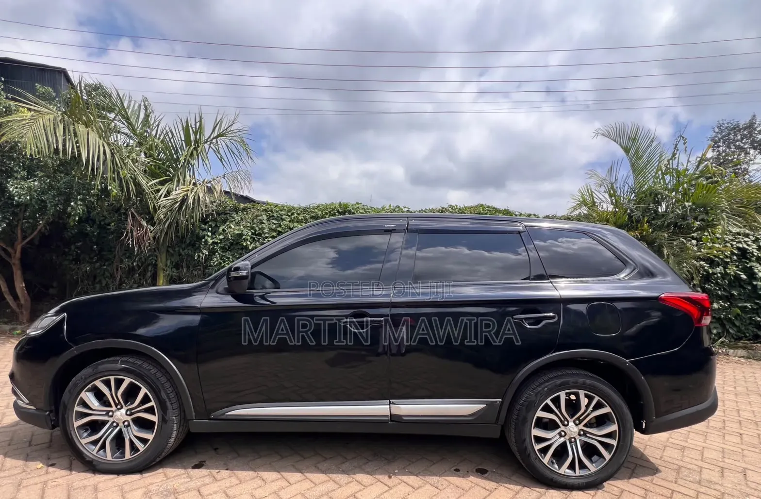 Mitsubishi Outlander 2016 Black