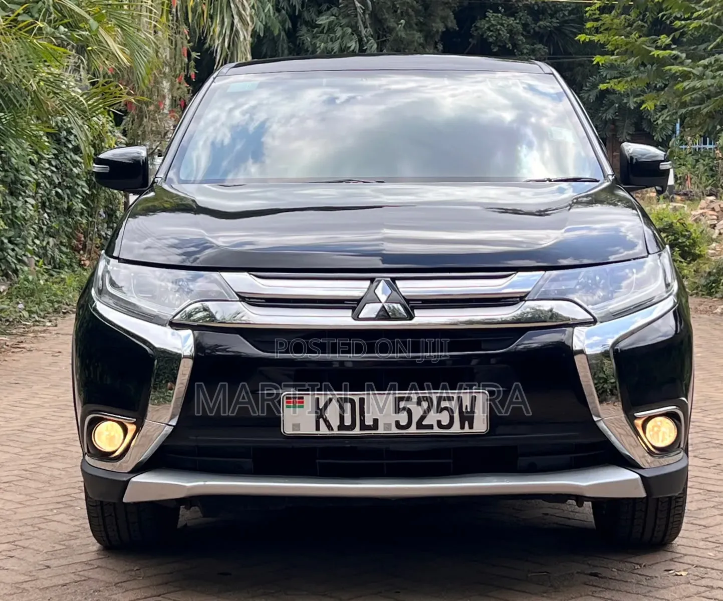 Mitsubishi Outlander 2016 Black
