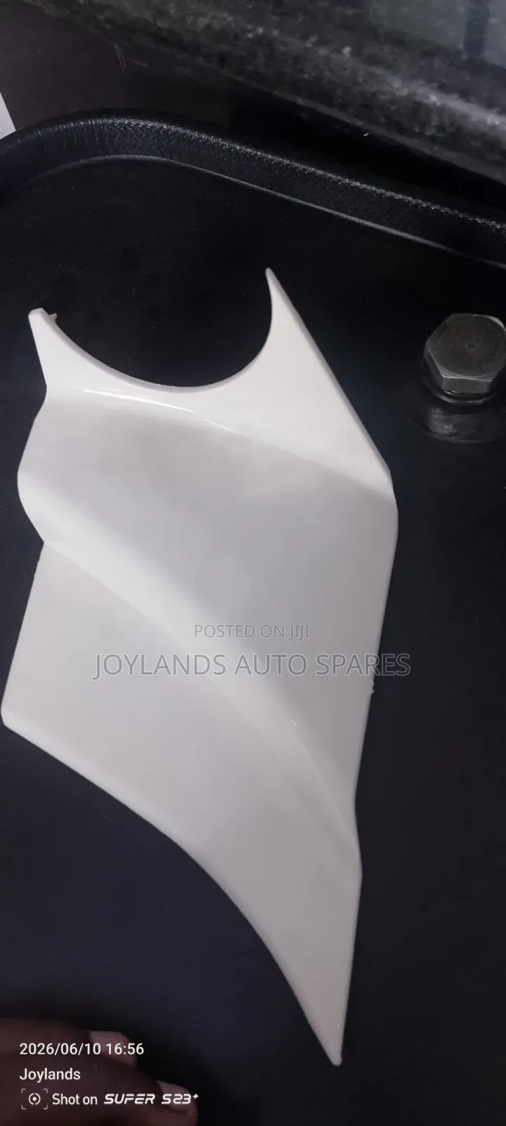 Isuzu Elf 700p Side Mirror Finisher
