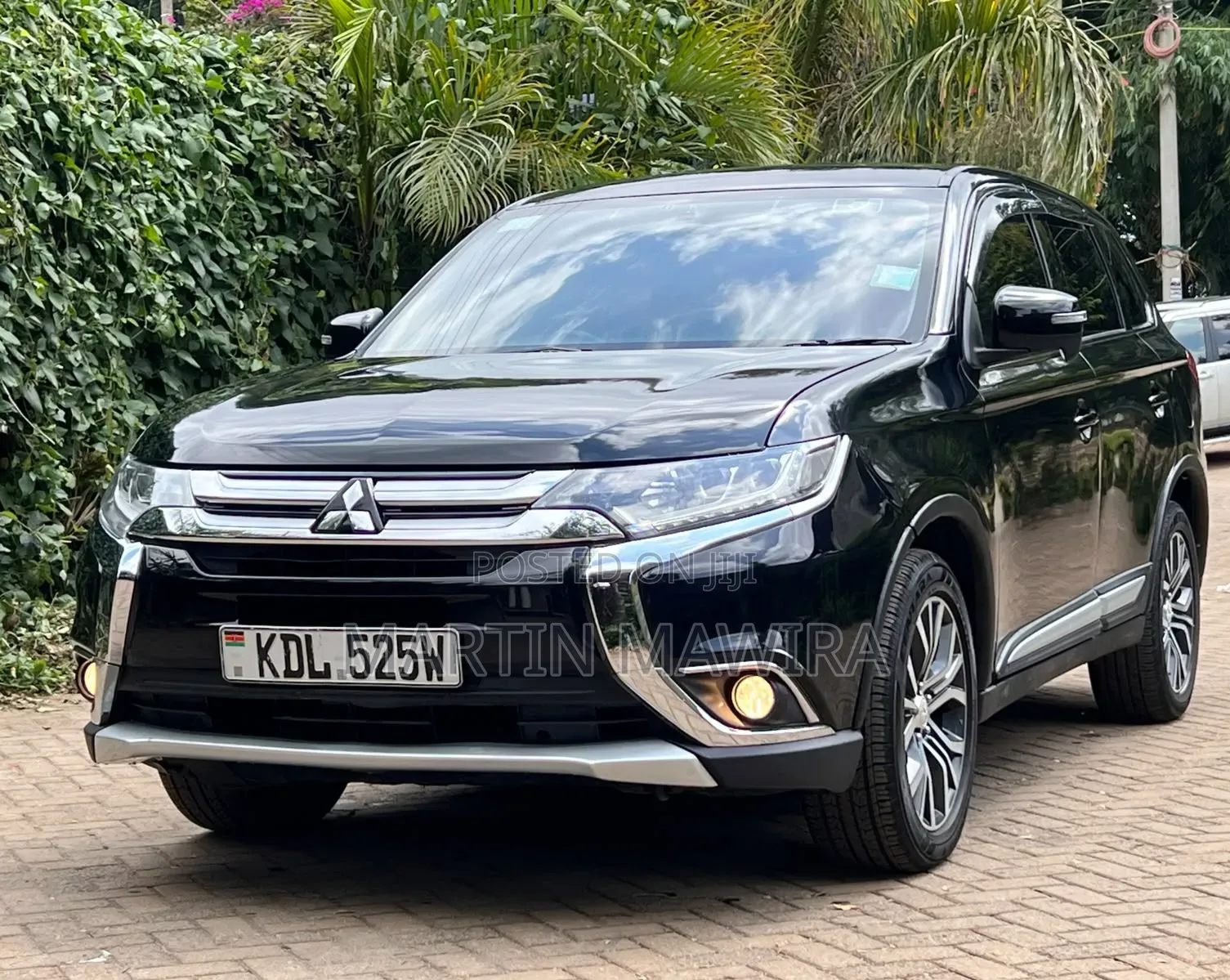 Mitsubishi Outlander 2016 Black