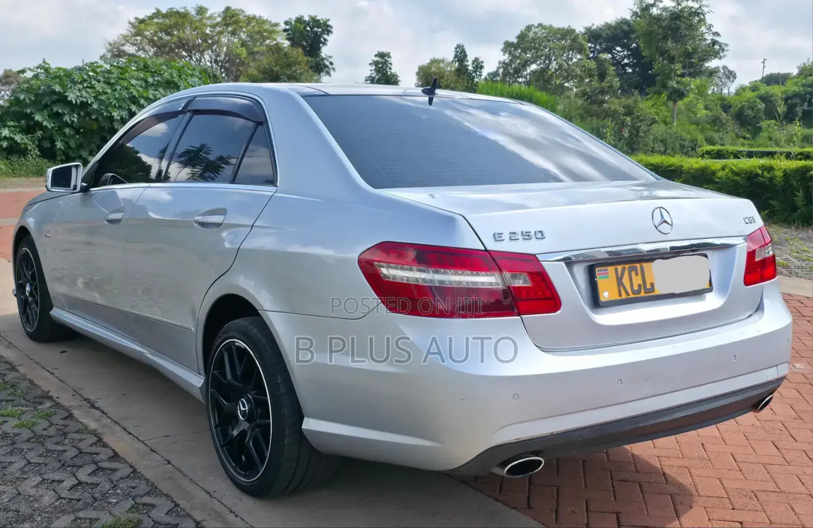 Mercedes-Benz E250 2010 Silver