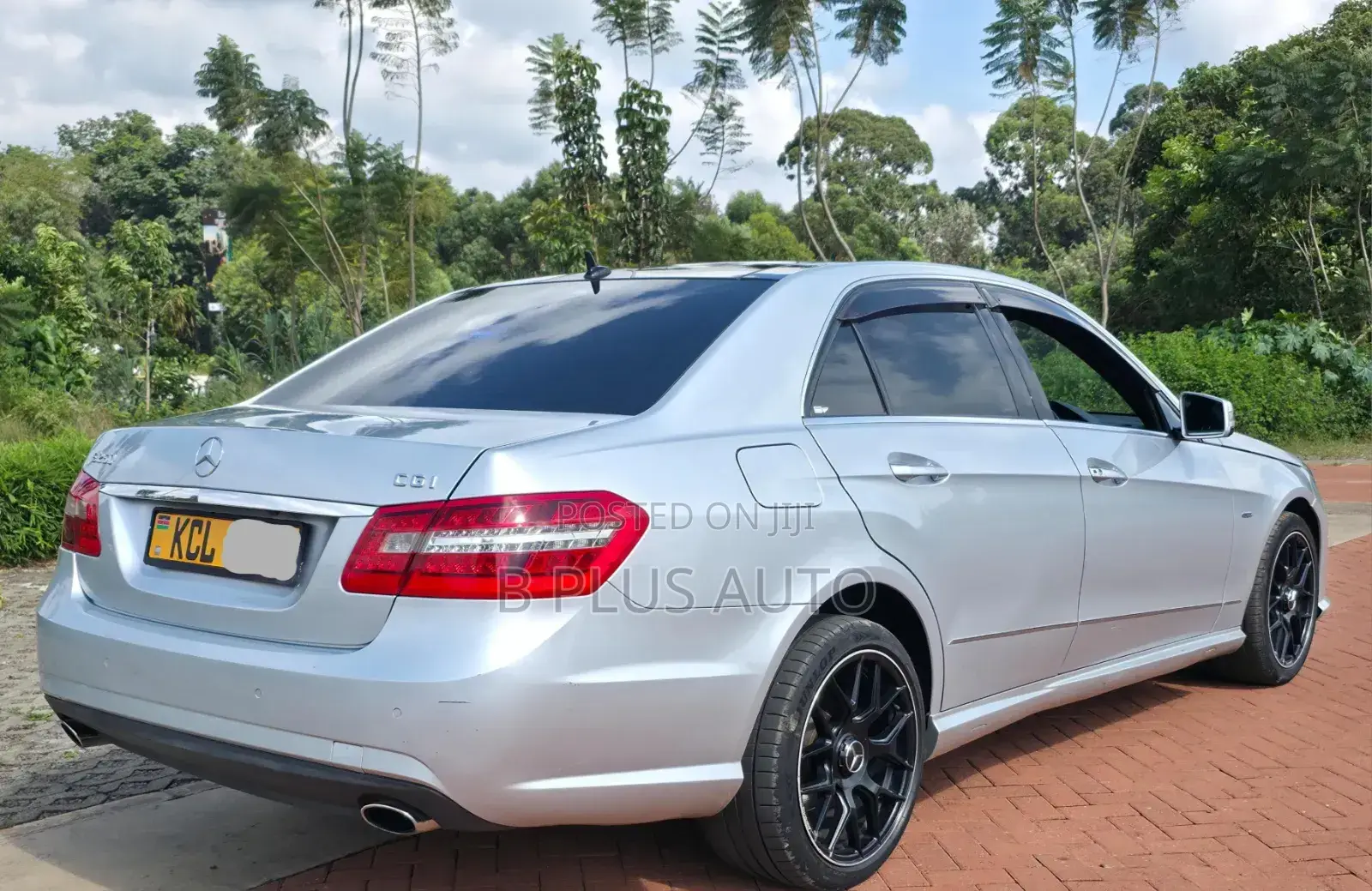 Mercedes-Benz E250 2010 Silver