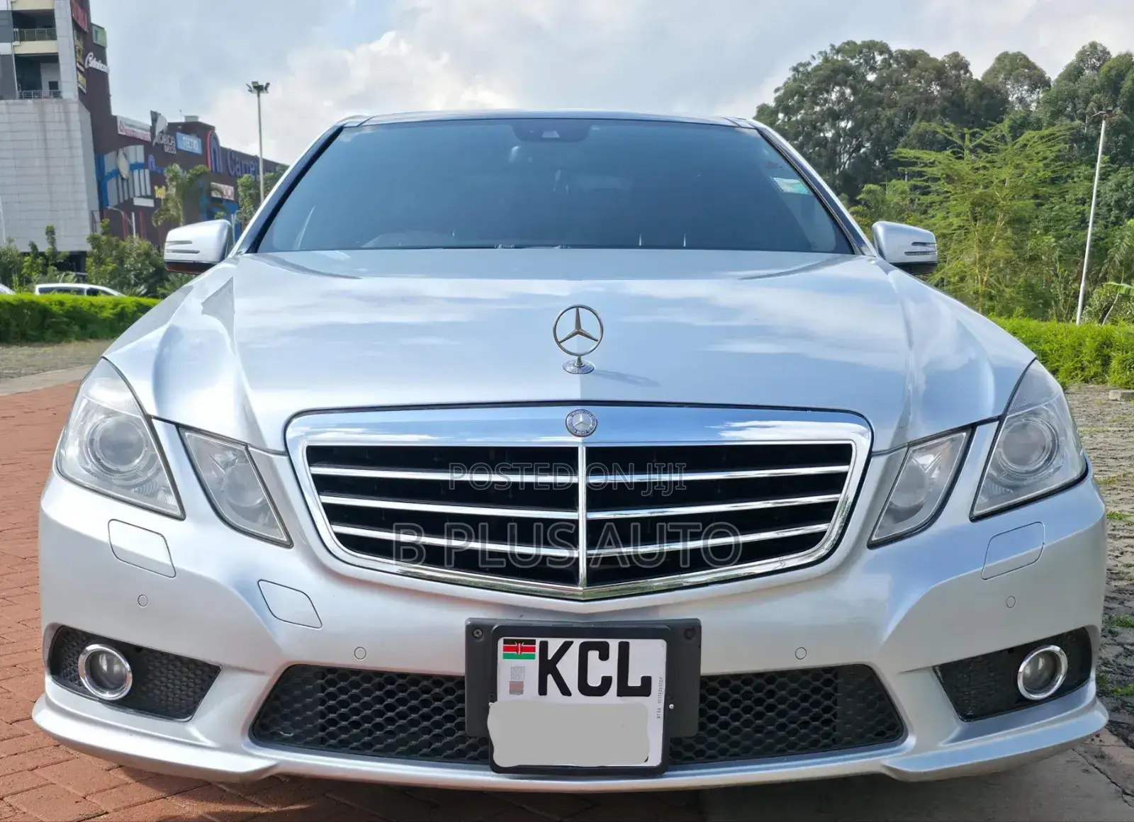 Mercedes-Benz E250 2010 Silver