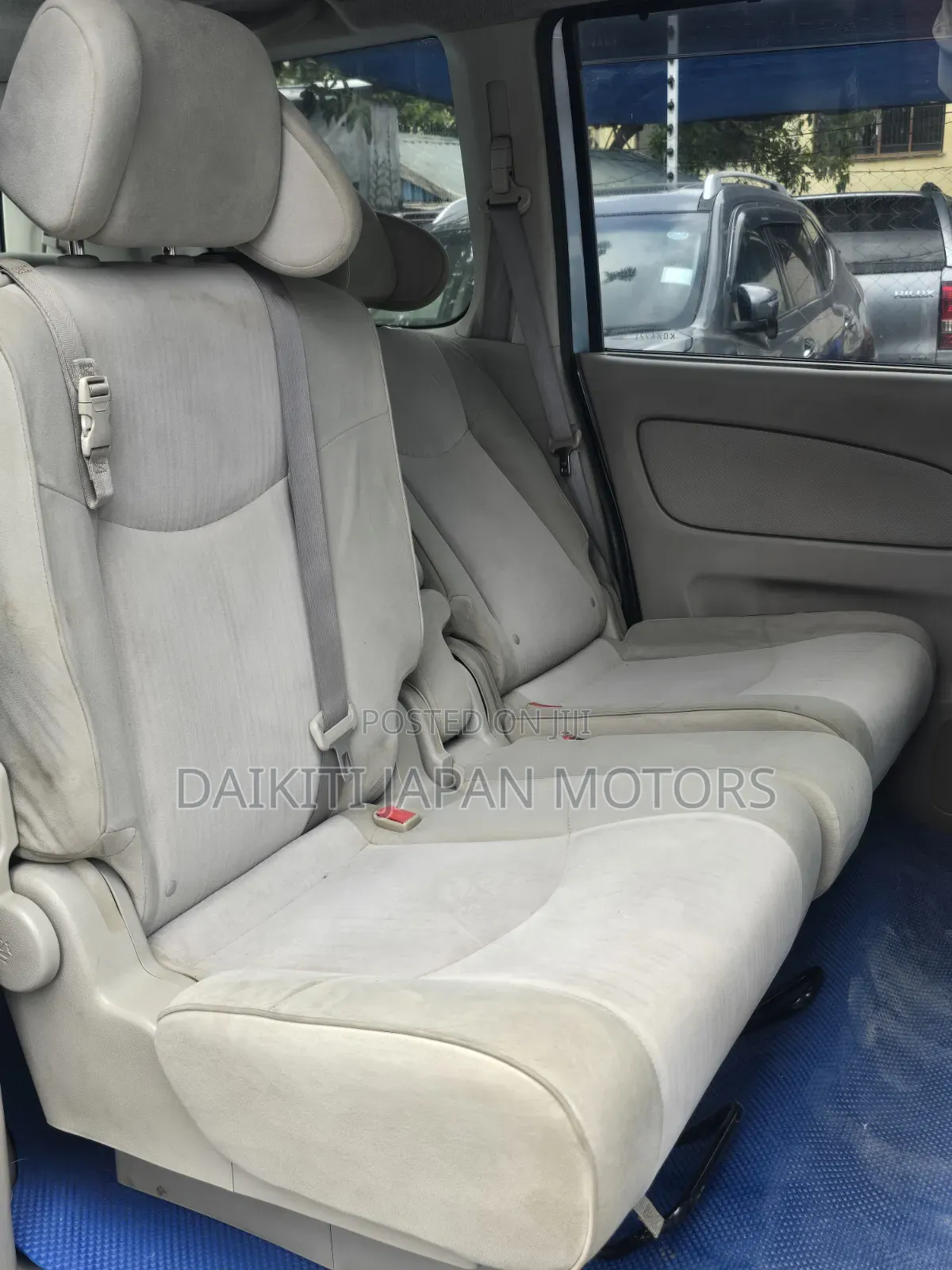 Nissan Serena 2013 Blue