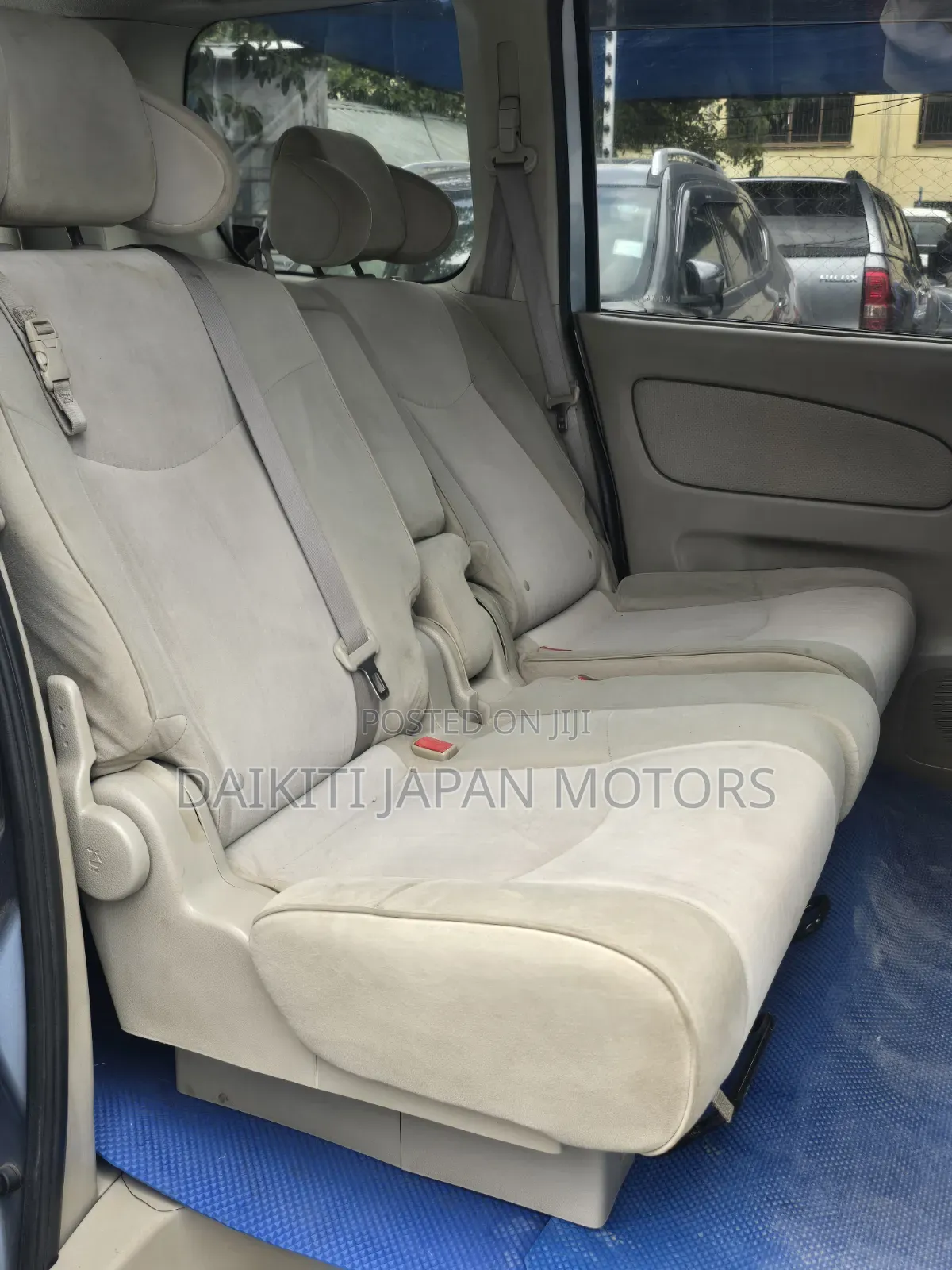 Nissan Serena 2013 Blue