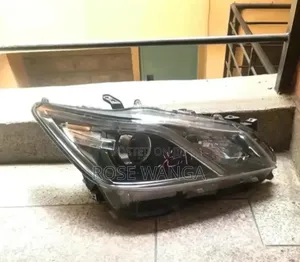 Crown 2015 Headlight