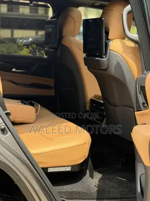 Lexus LX 600 2022 Gray