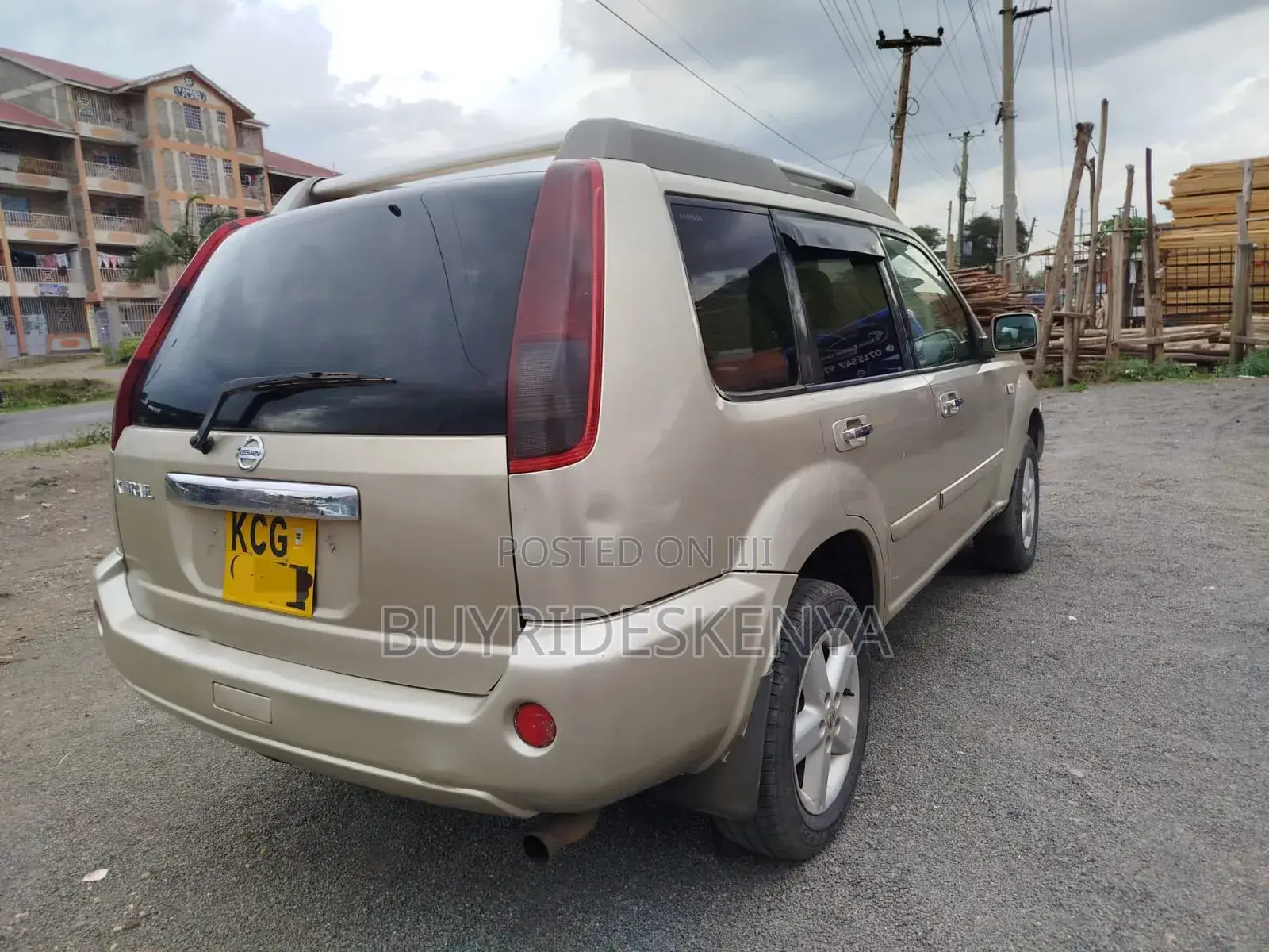 Nissan X-Trail 2006 Brown