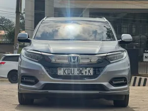 Honda Vezel 2018 Silver