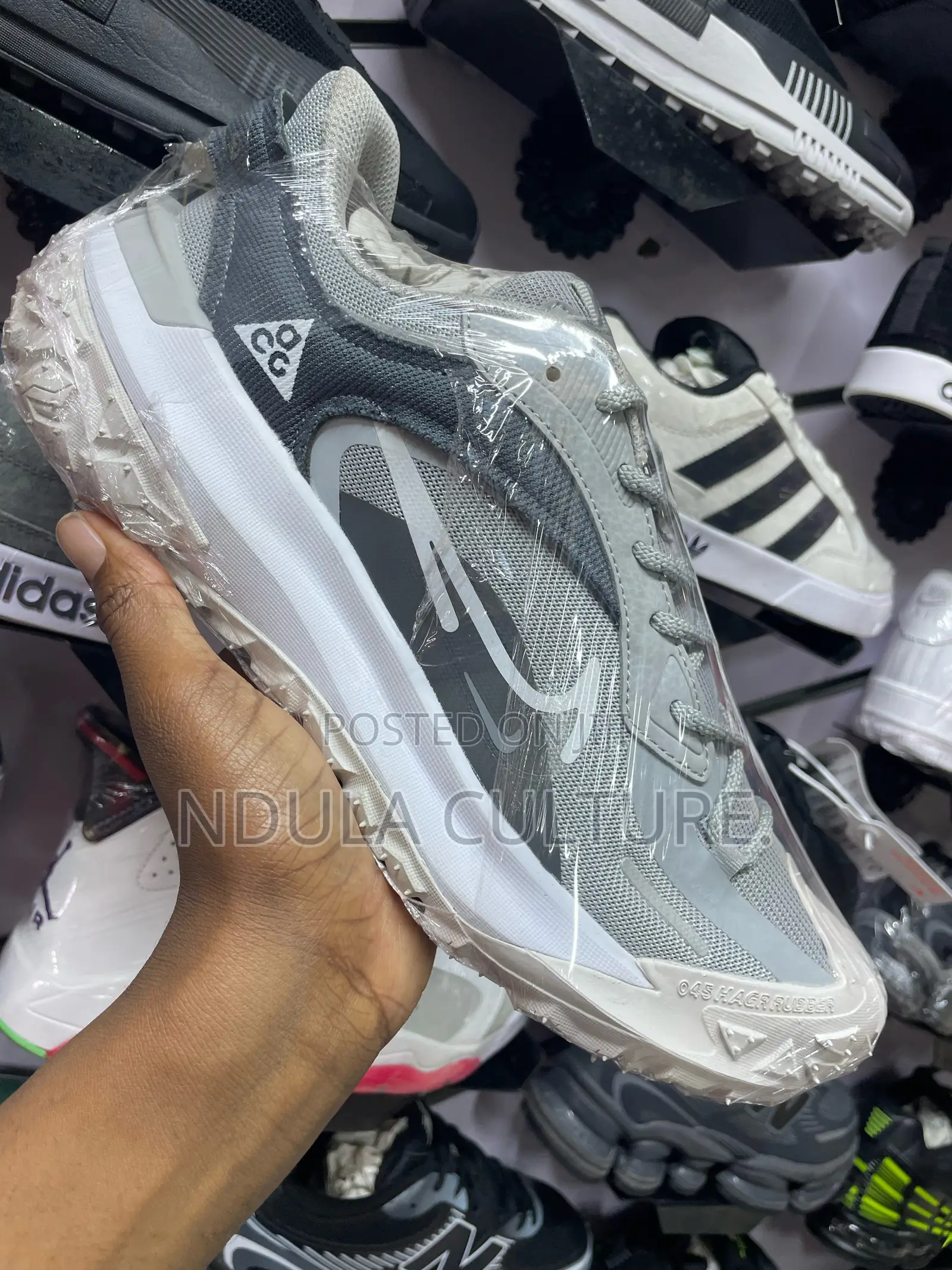 Nike Acg (All Conditions Gear) Gore-Tex Sneakers