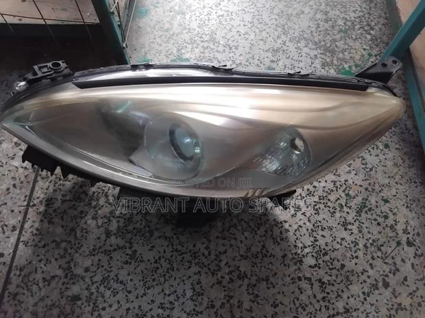 Mazda Premacy Headlight Zenon