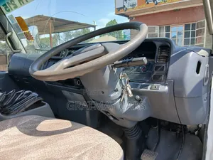 2015 Mitsubishi Canter Fh