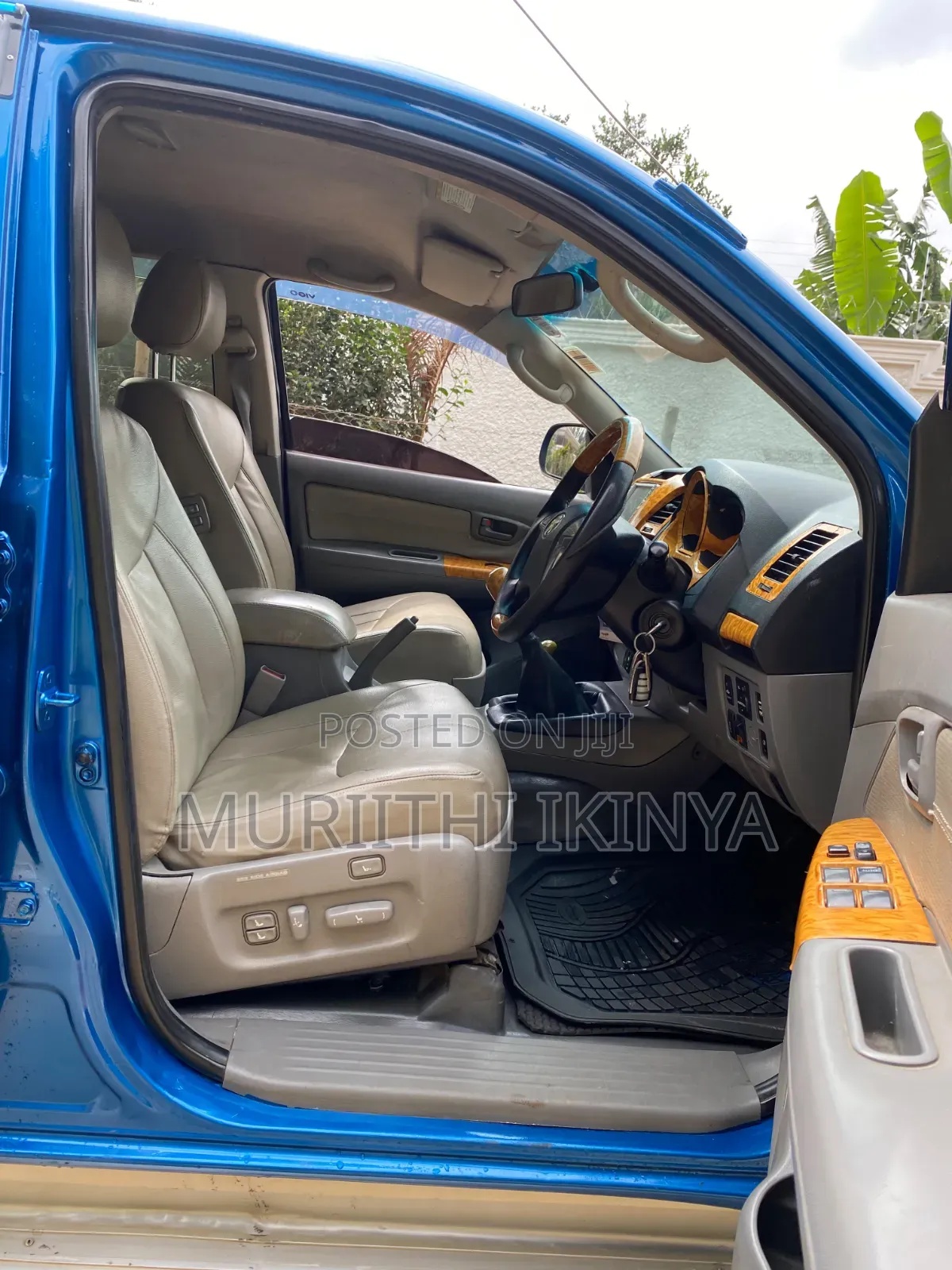 Toyota Hilux 2010 Blue