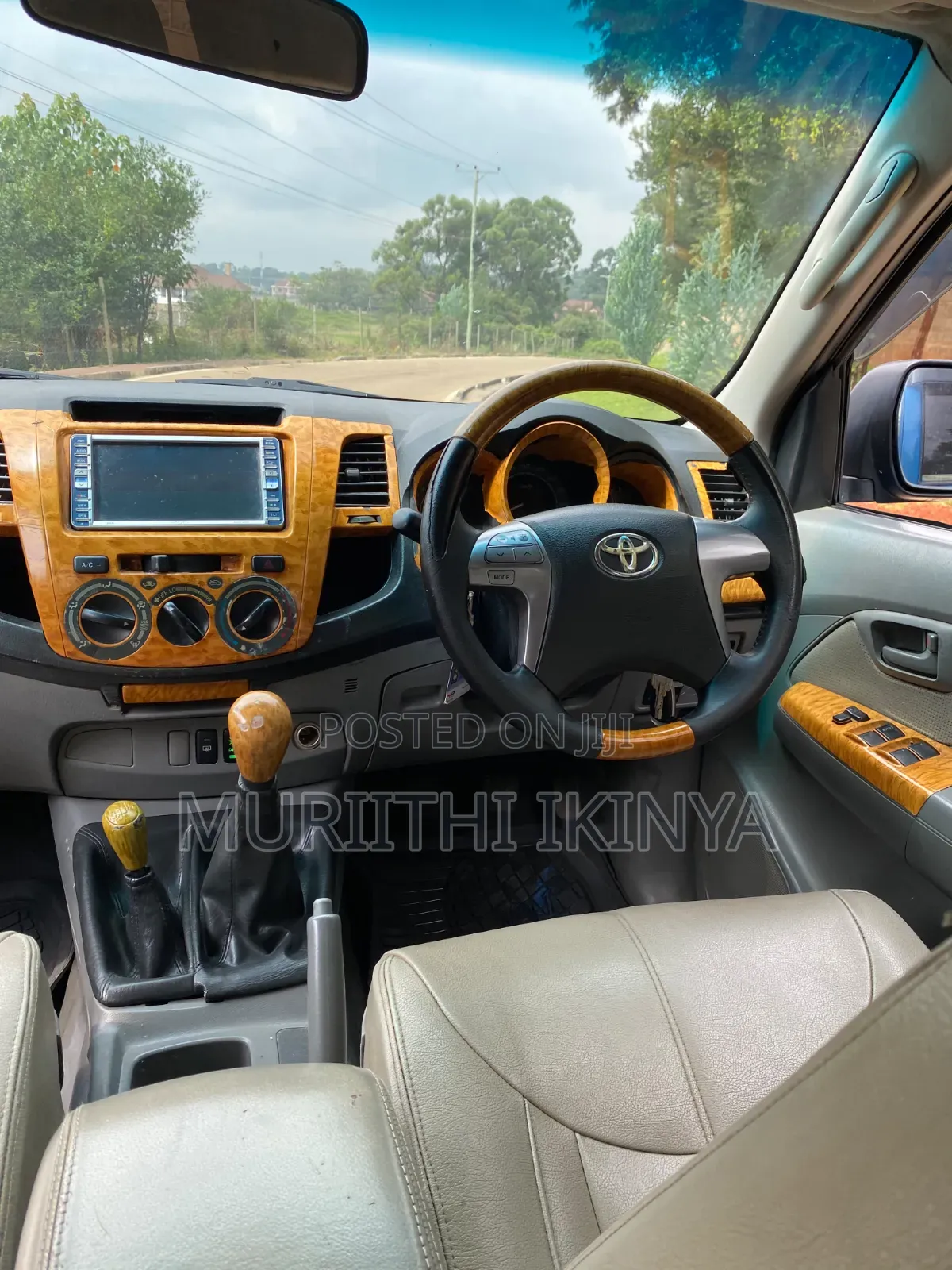 Toyota Hilux 2010 Blue