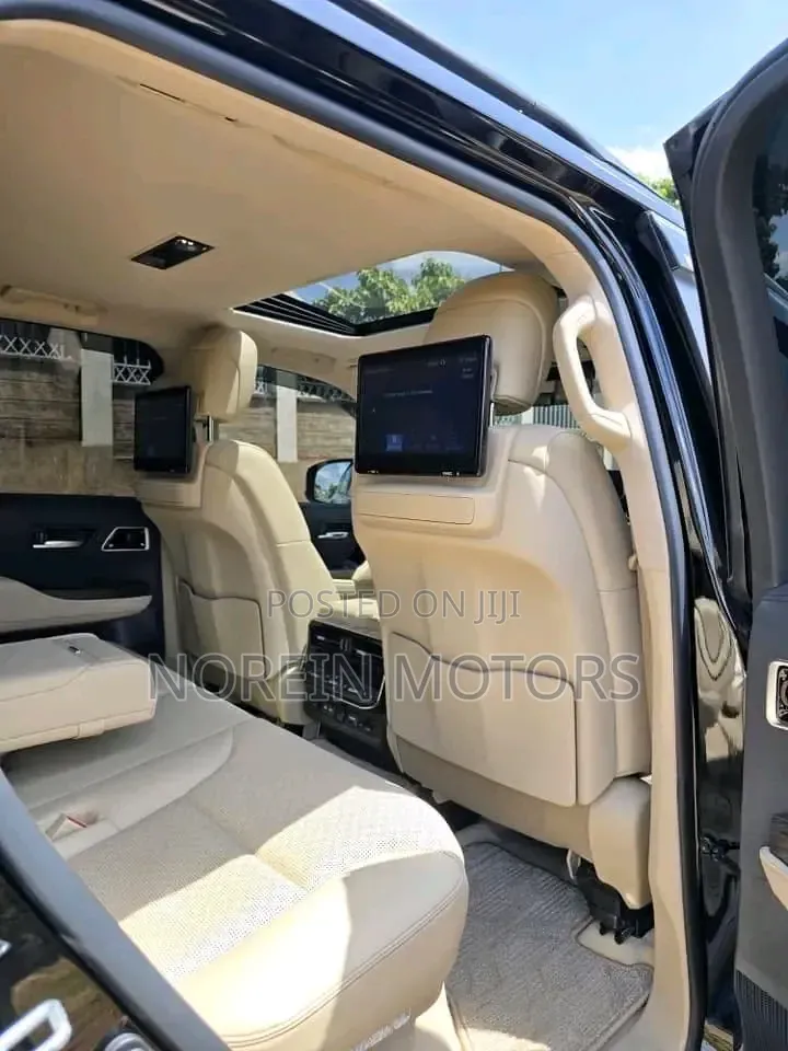 Toyota Land Cruiser 2021 Matt Black