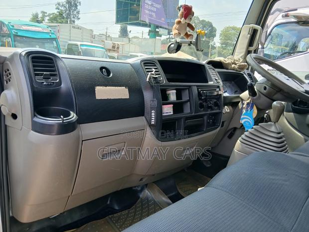 2015 Nissan Atlas - thumbnail 3