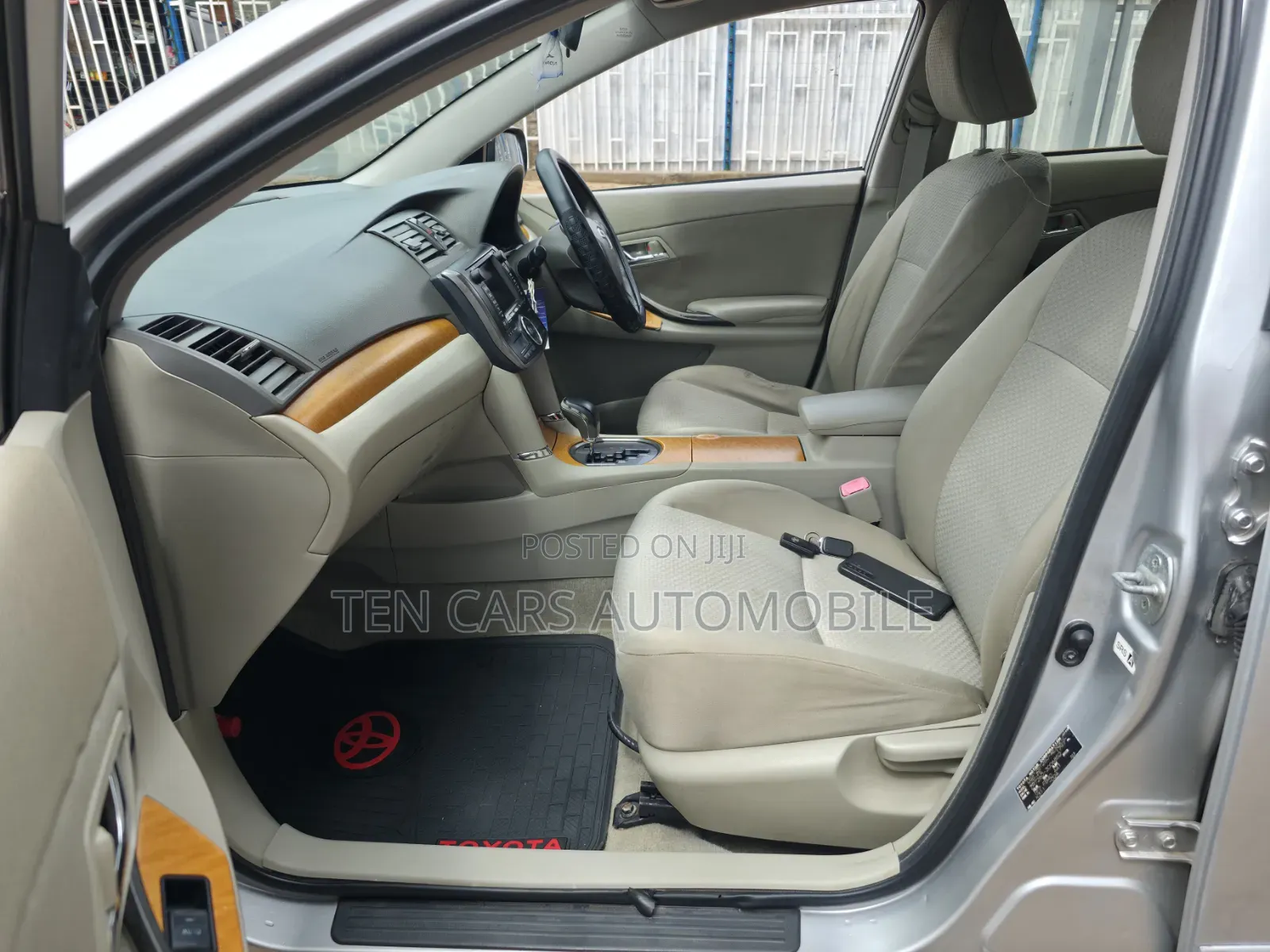 Toyota Auris 2007 Silver