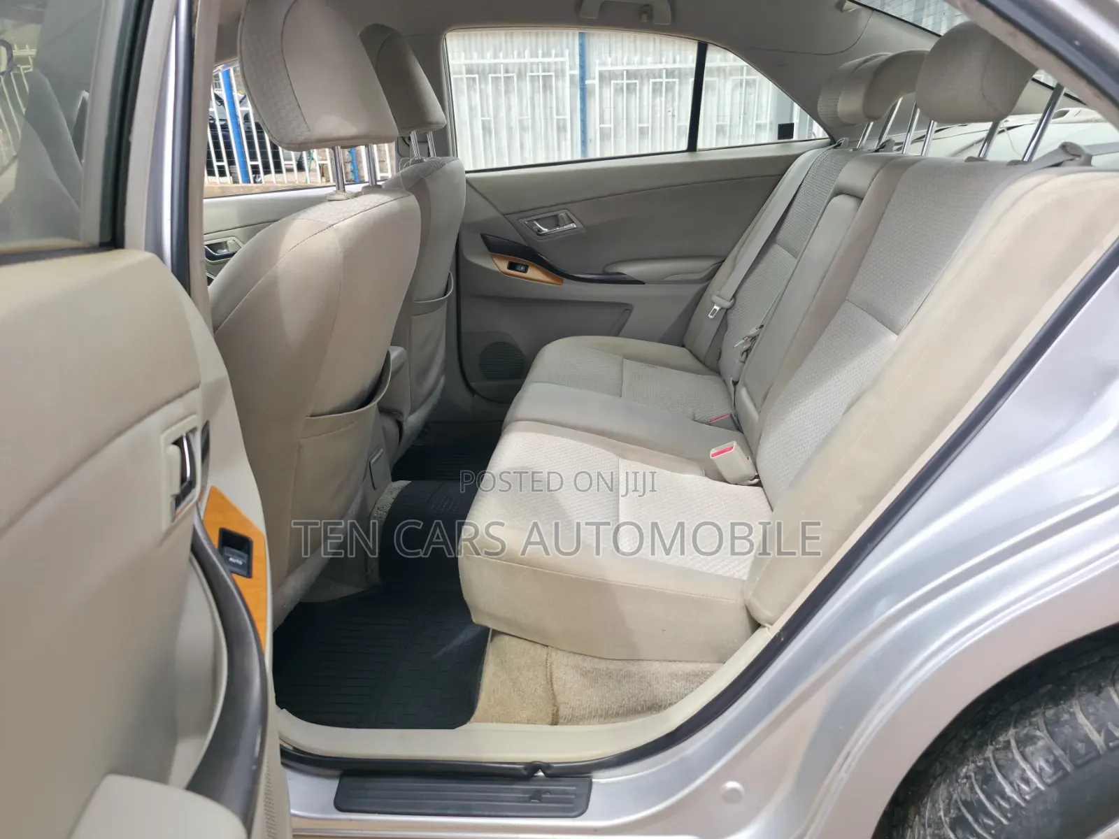 Toyota Auris 2007 Silver