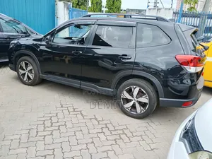 Subaru Forester Premium AWD 2019 Black