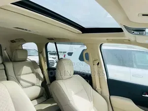Toyota Land Cruiser 2023 Pearl