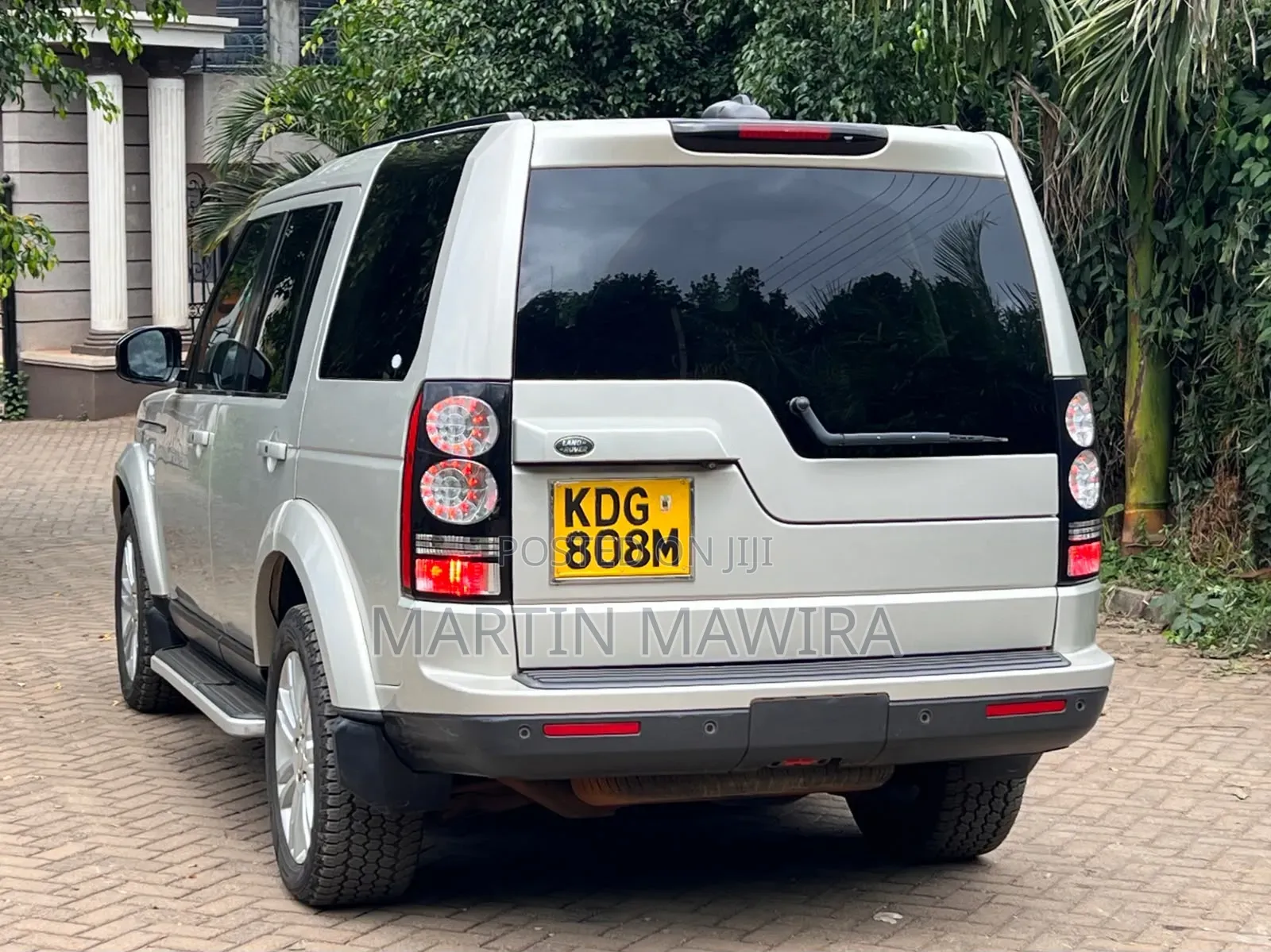 Land Rover Discovery 2014 Gold