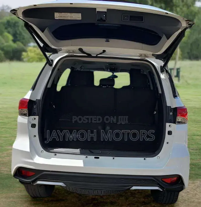 Toyota Fortuner 2020 White
