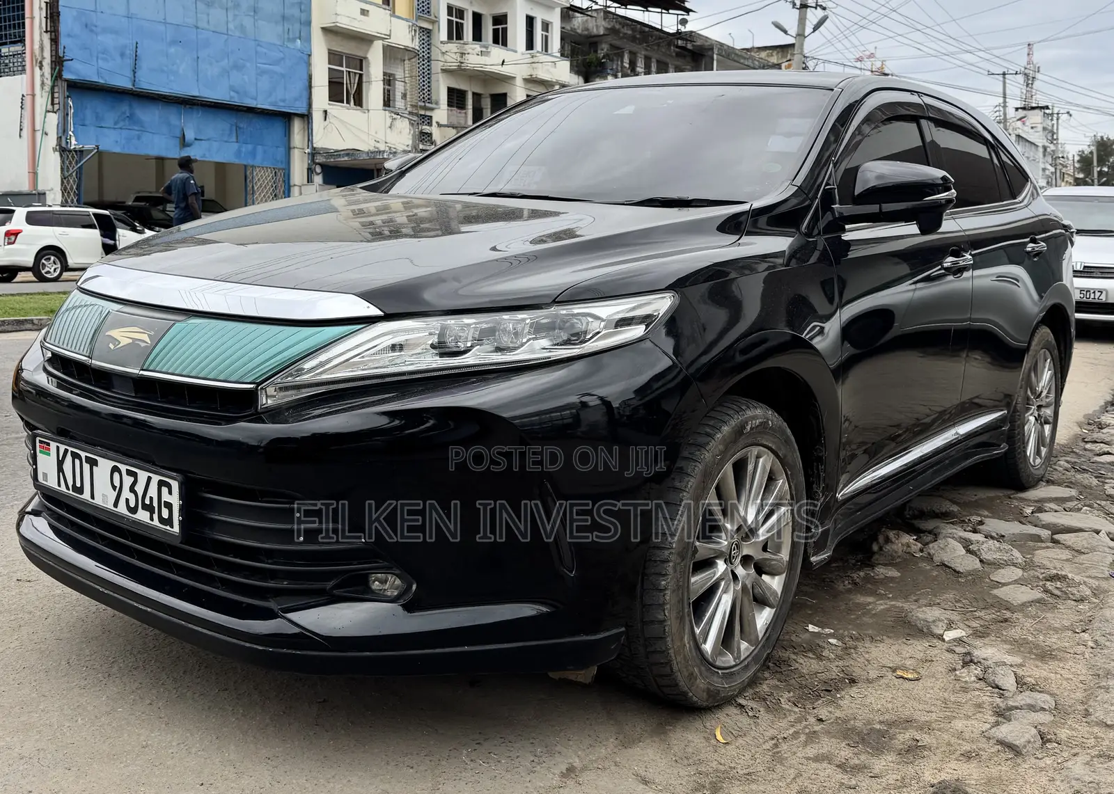 Toyota Harrier 2.0 2019 Black