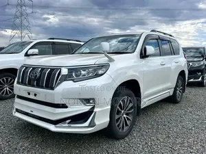 Toyota Land Cruiser 2020 White