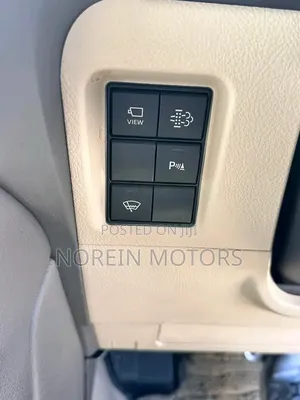 Toyota Land Cruiser 2020 White