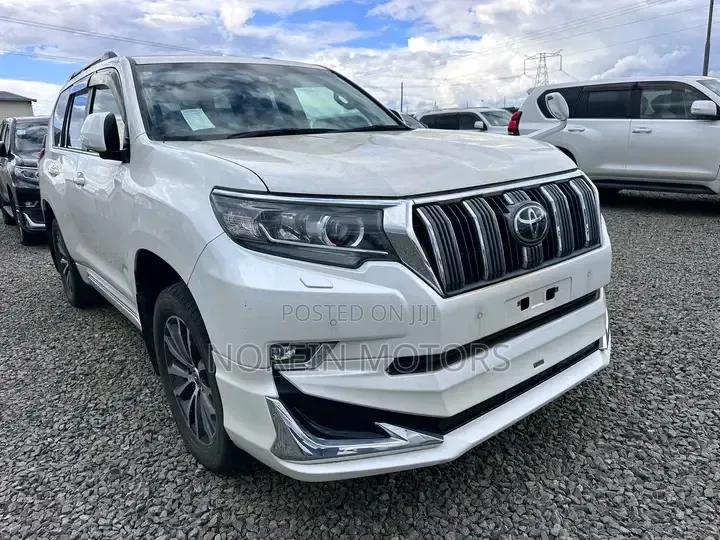 Toyota Land Cruiser 2020 White