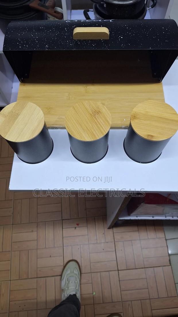 Bread Storage Bin - thumbnail 2