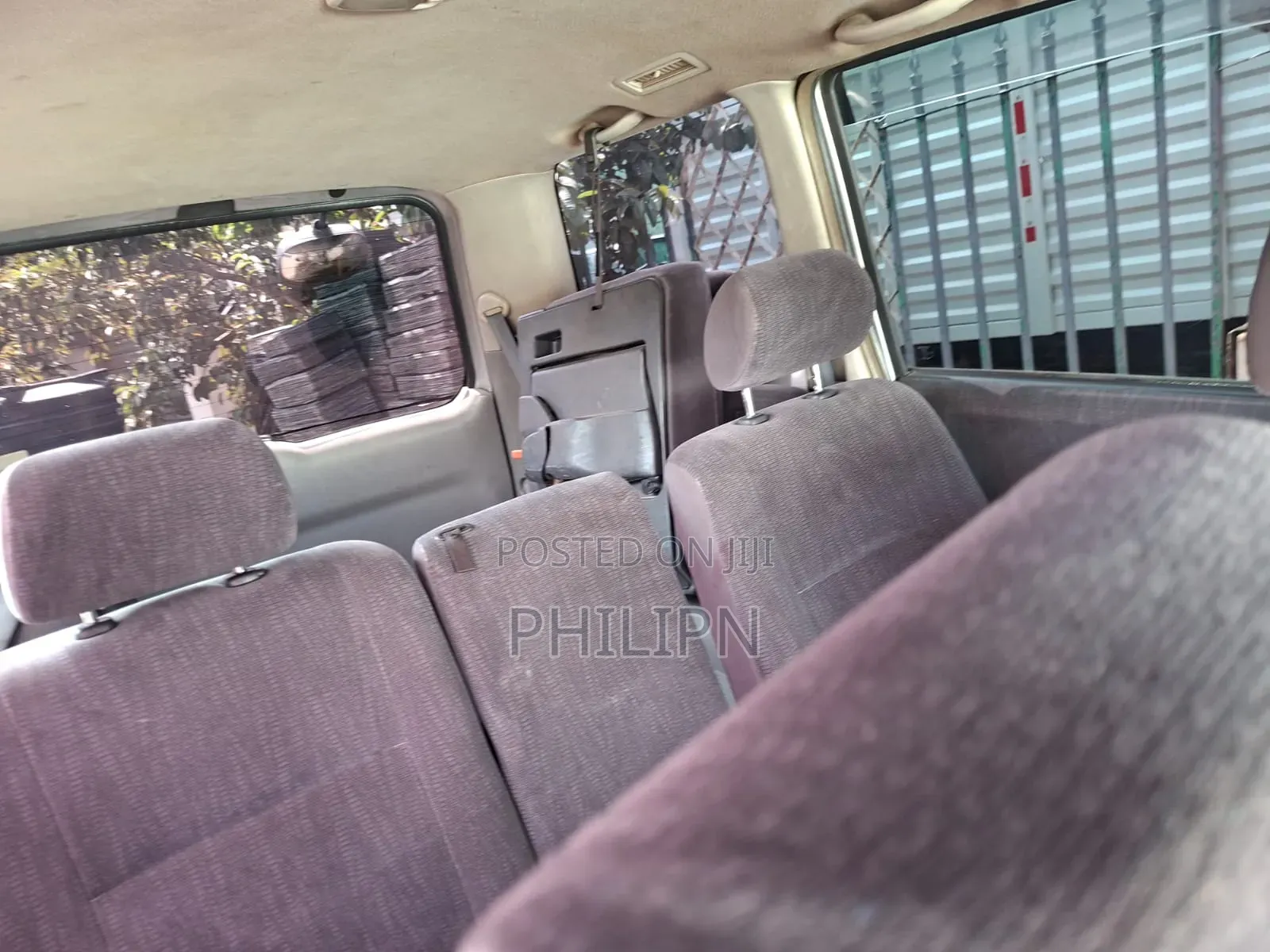 Toyota Noah 2004 Silver