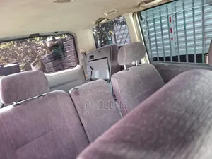 Toyota Noah 2004 Silver