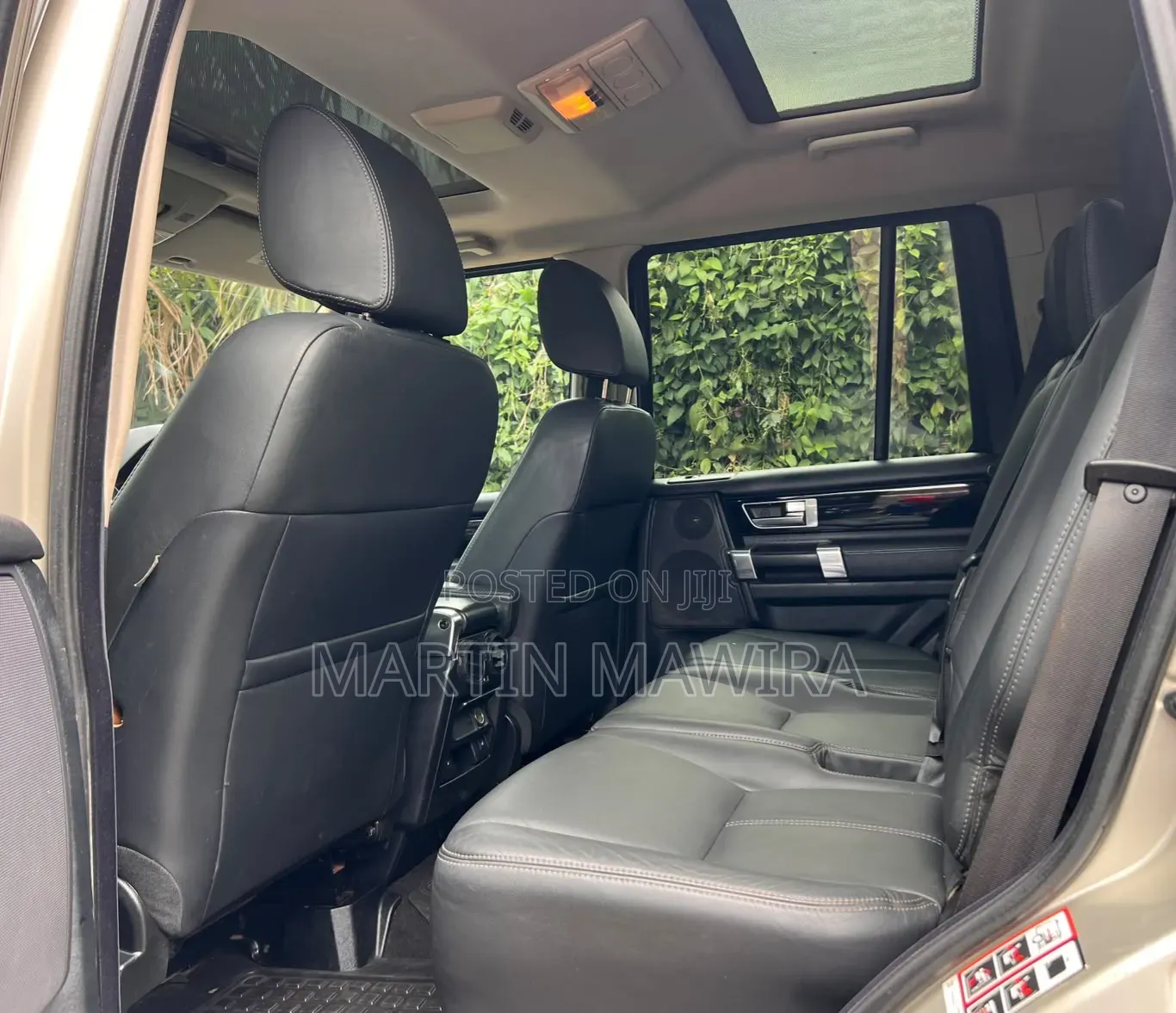 Land Rover Discovery 2014 Gold